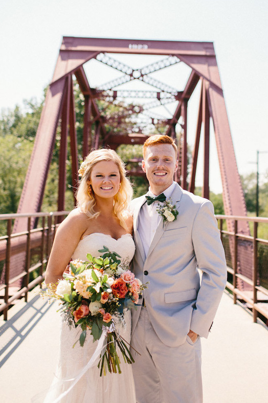 Gray and Peach Wedding: Modern Details and Budget Breakdown