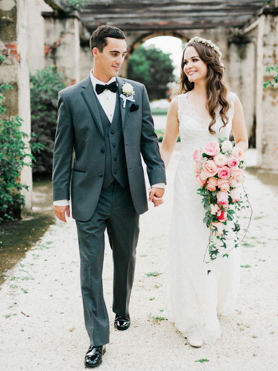 Romantic Rose Wedding: Jake & Melissa's Bohemian & Traditional Blend