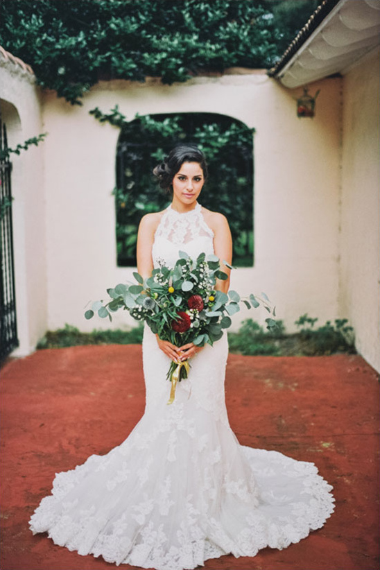 Timeless Spanish Garden Wedding: Vintage Inspiration & Unique Details