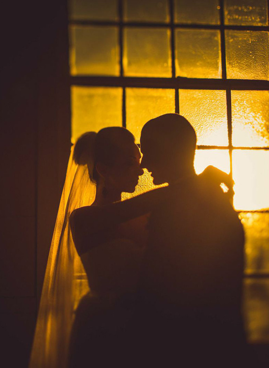 A New Year's Eve Wedding: Budget Breakdown & Planning Tips