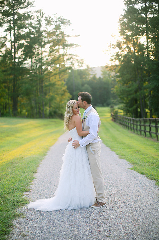 Romantic Mint & Peach Farm Wedding in Georgia with Budget Tips