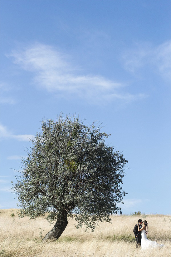 Adventurous Wedding Photography Rock Your Day with Taradise