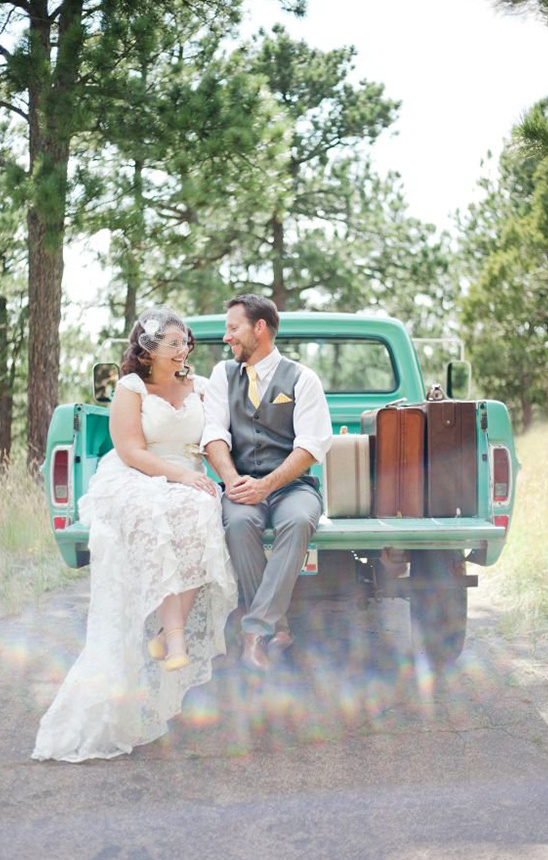 DIY Wedding Ideas: Invitations, Baskets, Flowers & Cake Recipes