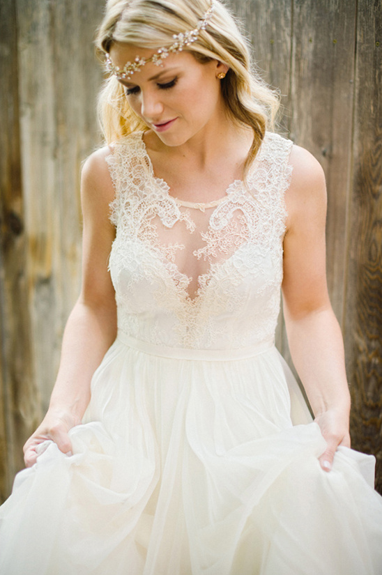 Romantic Backyard Wedding Inspiration with DIY Flower Crown Tips