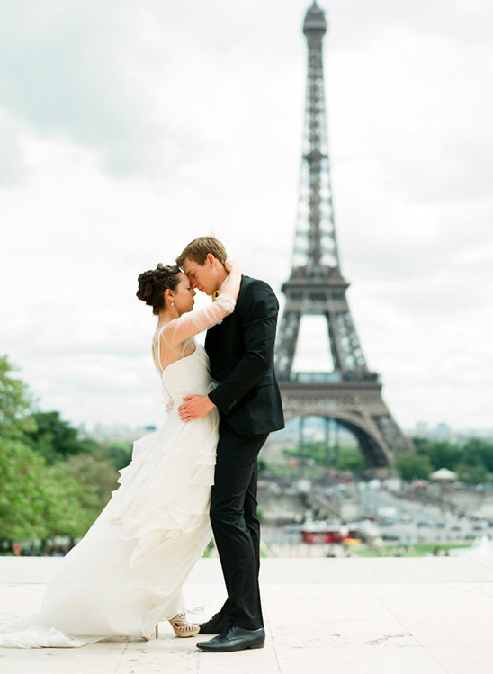 Romantic Paris Elopement: Melanie & Dan's Dream Wedding