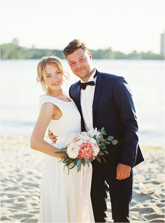 Glamorous Beach Wedding in Moscow: Pastel Perfection & Sunny Celebration