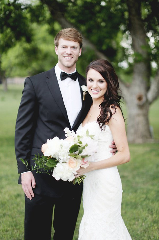 Rustic Elegance: Melissa & Ryan's Bold & Beautiful Texas Wedding