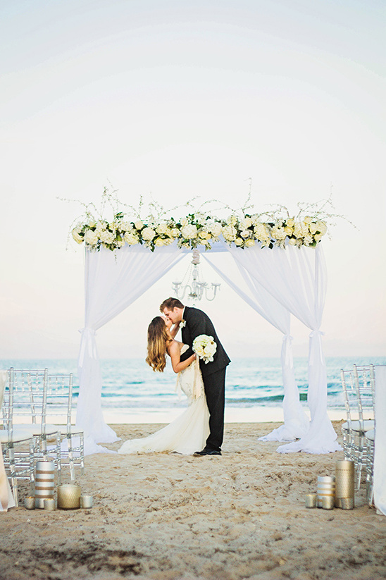 South Padre Island Wedding Photographer: Iliasis Muniz's Classic Style
