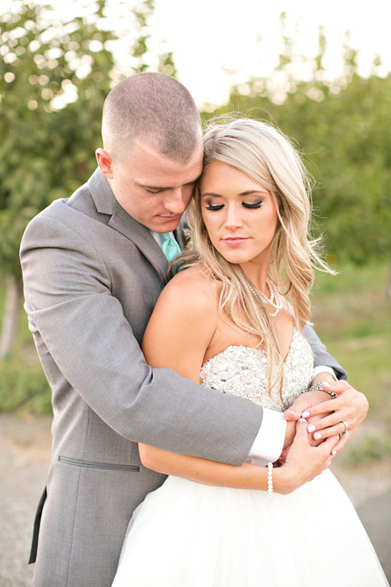 Stunning Farm Wedding at Delta Diamond Farm: Rustic Charm & Joyful Celebration