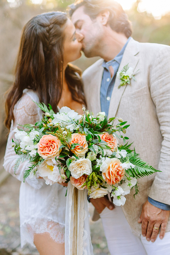 Elegant Creek-Side Wedding Inspiration: Simple Touches, Stunning Results
