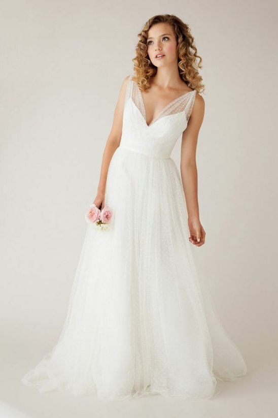 Astrid & Mercedes: Fresh, Free-Spirited Wedding Gowns by Lea-Ann Belter