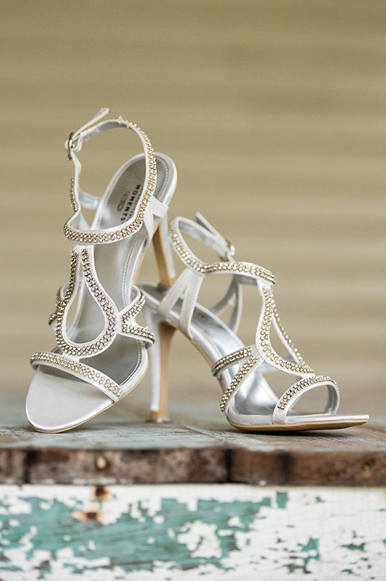 DIY Black, White, and Mint Wedding Inspired by Jordan Retro Shoes