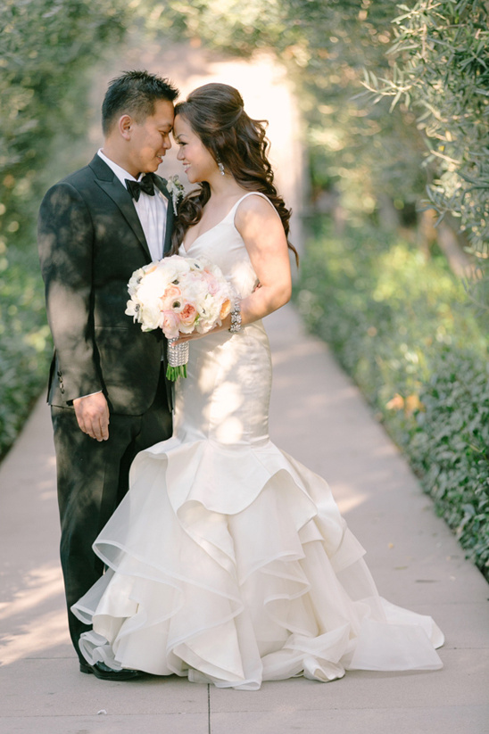 Modern Art Deco Wedding: Gatsby Sparkle and Intimate Celebration