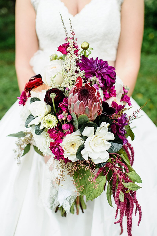 Stunning Floral Wedding at Shady Elms Farm: Vintage Details & Alison Mish Photos