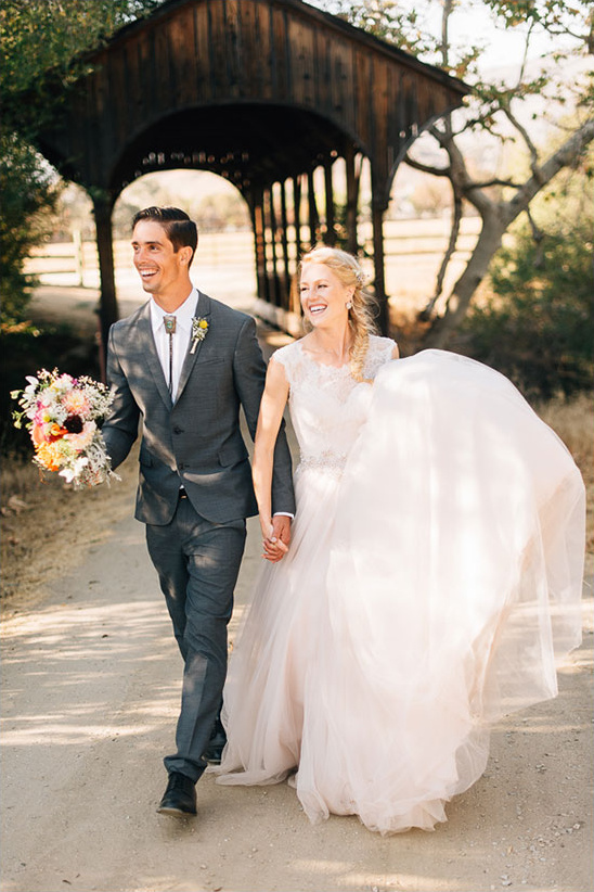 Rustic DIY California Wedding: Budget Breakdown & Inspirational Details