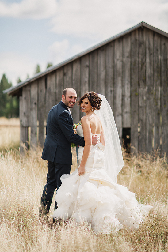 Fairytale Country Wedding: Magical Details & Breathtaking Florals!