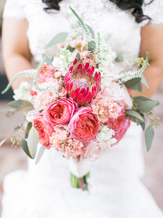 Rustic Gold Glam Wedding: A Vintage Chic Celebration at Windmill Winery