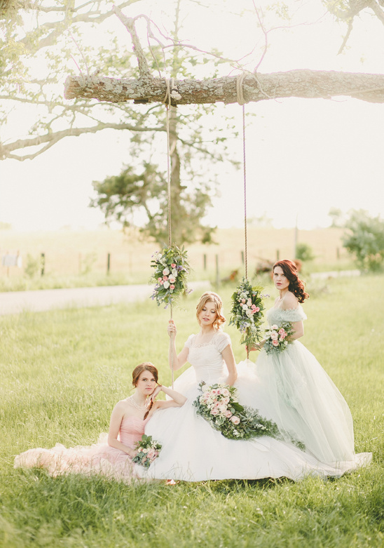 Southern Dream Wedding: Vintage Charm & Pastel Hues