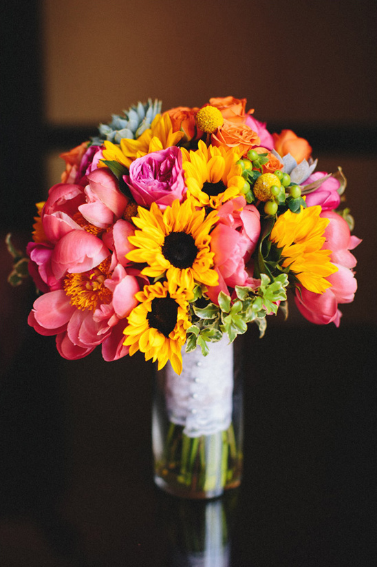 Fairytale Wedding with Sunset Magic: Tips & Blooms for Your Special Day!