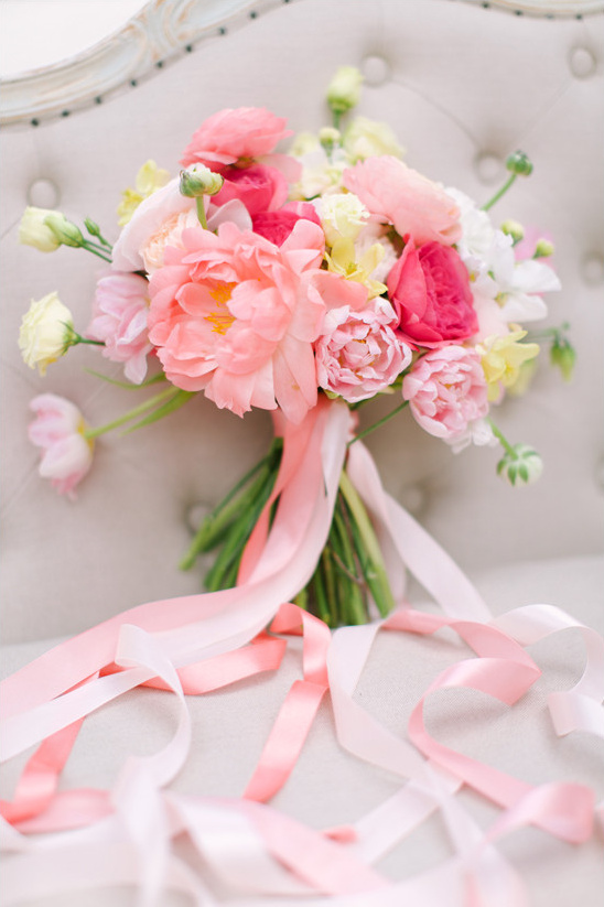 Rustic Chic Wedding: Pink & White Inspiration with Braided Hair & Nature