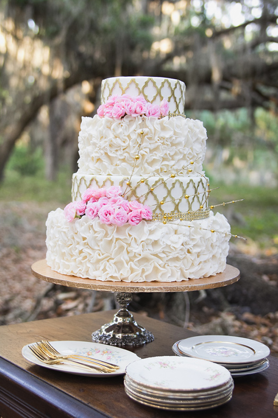 Stunning Ruffled Wedding Cake & Outdoor Beauty: An Inspirational Shoot