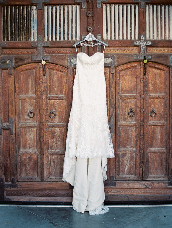 Romantic Arizona Castle Wedding: Rustic Charm & Fairytale Details