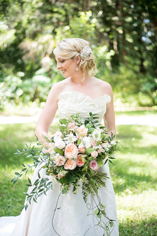 Dreamy Garden Wedding: Blush & Peach Blooms in Florida's Springtime