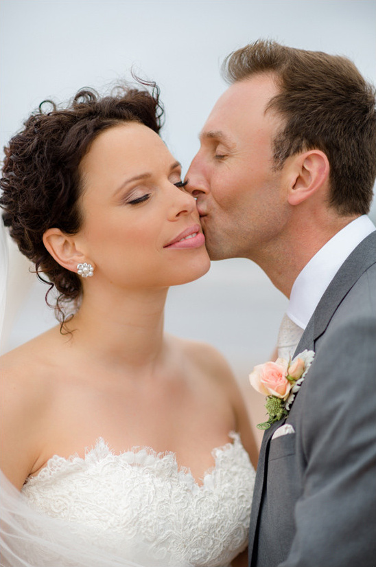 Peach Perfection: A Beach to Barn Wedding Dream Come True