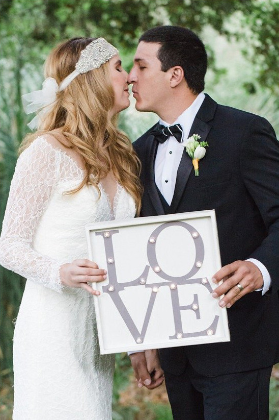 Rustic Chic Wedding Ideas: White, Gold, and Summer Elegance!