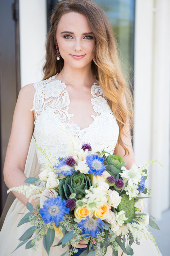 Blue Garden Wedding at Thistlewood Manor in Austin, TX: Romantic Inspiration
