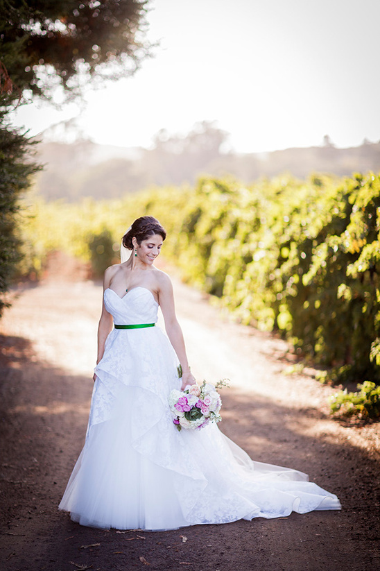 Chic Emerald Green Wedding: Budget Breakdown & Stunning Details
