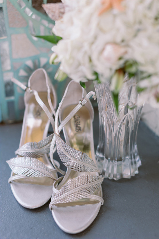 Elegant Gold and Teal Beach Wedding: Joy & Jason's Seaside Celebration!