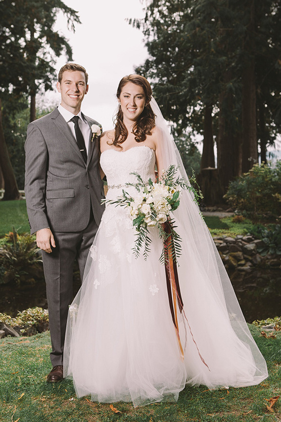 Classic Purple and Gold Wedding: Earthy Elegance for a Perfect Day