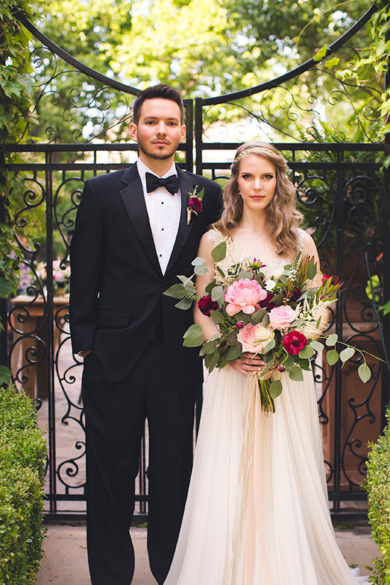 Modern Vintage Wedding Inspiration: Chic Dallas Shoot with Marsala Details