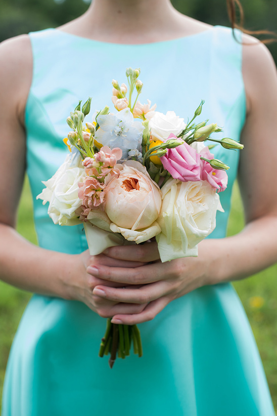 Sweet Vintage Yellow Wedding: A Love Story in Merrickville, Ontario
