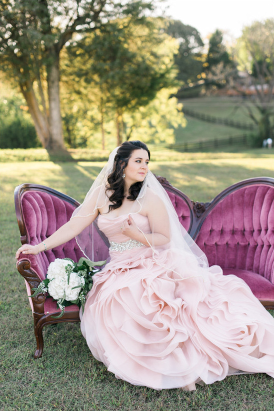 Elegant Grey and Pink Shabby Chic Wedding: Budget & Style Inspiration