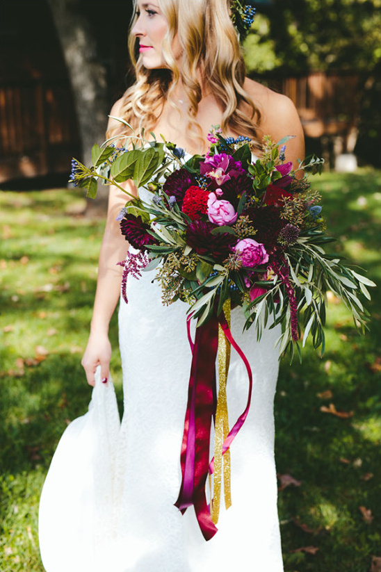 Fall Lodge Wedding: A Romantic Celebration in Iowa with Loved Ones