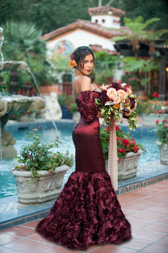 Stunning Marsala Spanish Wedding Inspiration with Gold Details