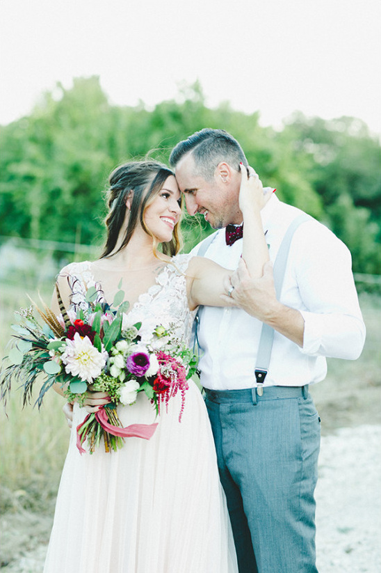Red Green and Gold Shabby Chic Wedding: A Merry Hue Dream