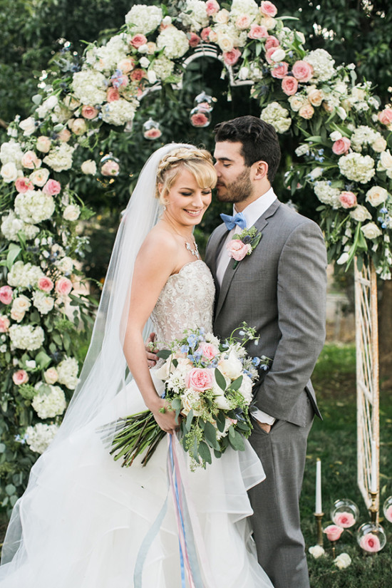 Romantic Rose Quartz & Serenity Wedding: Dreamy Styled Shoot
