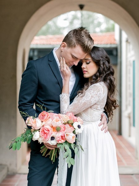 Romantic Vow Renewal at Sydonie Mansion in Orlando, Florida