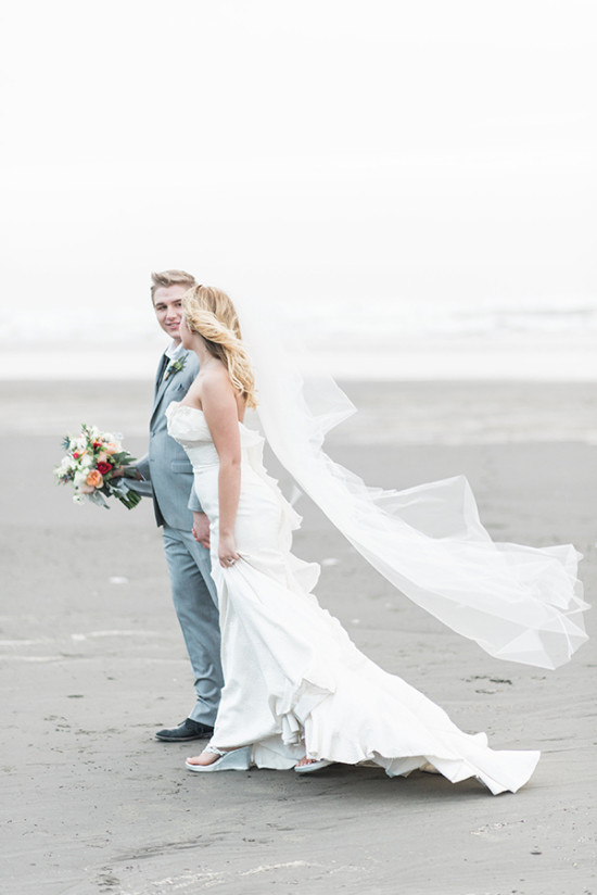 Charming West Coast Beach Wedding Ideas in Seabrook, Washington