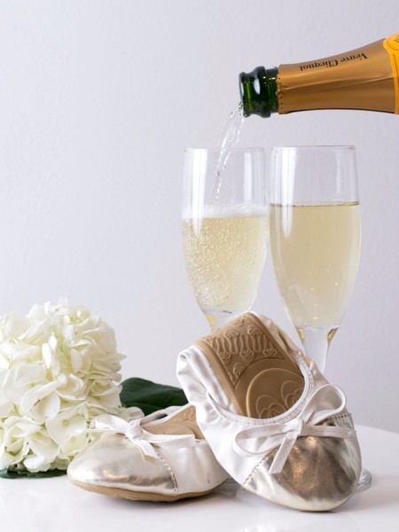 Talaria Flats: The perfect bridesmaid gift for dancing all night