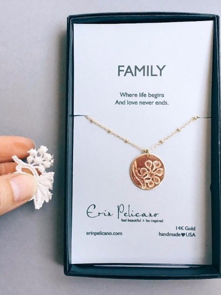 Preserve Wedding Memories in Exquisite Gold Jewelry