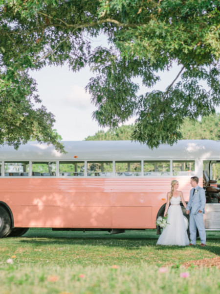 Wedding Inspiration: Peach Beach, Floral Cakes & Vintage Buses