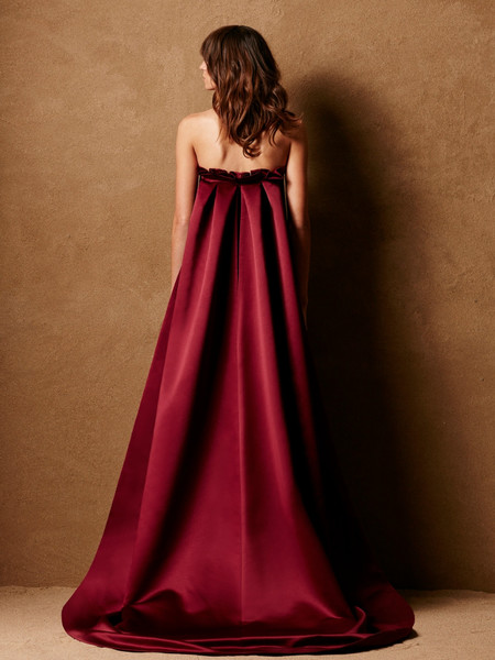 Caroline Hayden's FW16: Modern Bridal & Evening Gowns