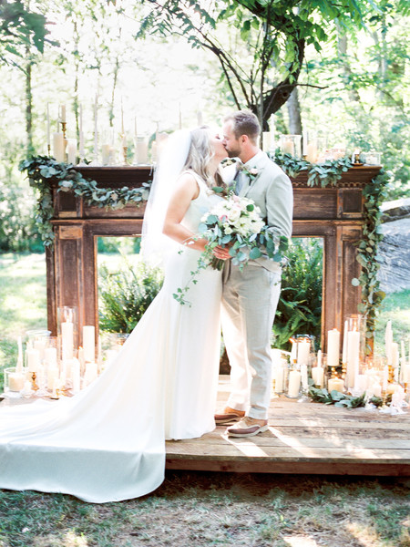 Romantic Southern Wedding at The Millstone Venue Pink & White