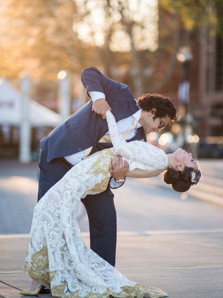 Portland Courthouse Wedding: Voodoo Doughnut Ceremony