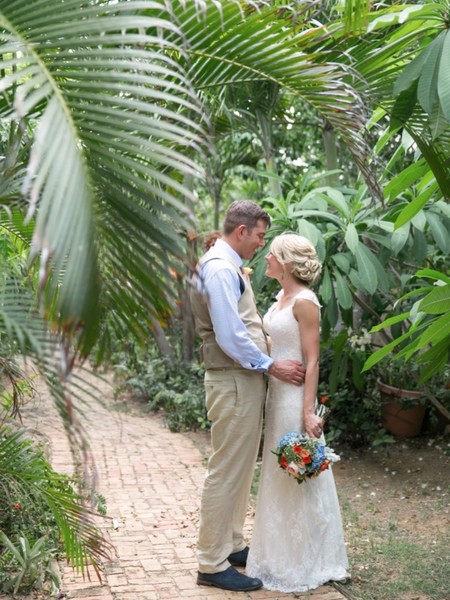 Caribbean Beach Wedding: Tips & Advice for Destination Bliss