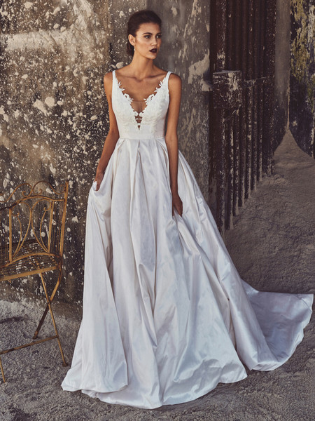 Elbeth Gillis 2017 Bridal Collections: Luxury Gowns & Chic Separates